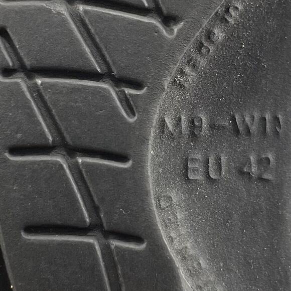 Oofos Ooahh Comfort Slide Mens Size 9, Womens Size 11 Black Recovery Sandals - Picture 9 of 9